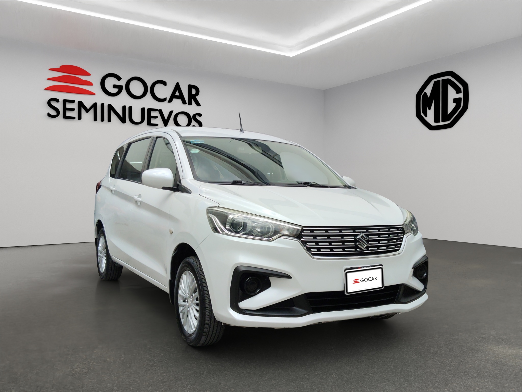 Ertiga Minivan/279,000