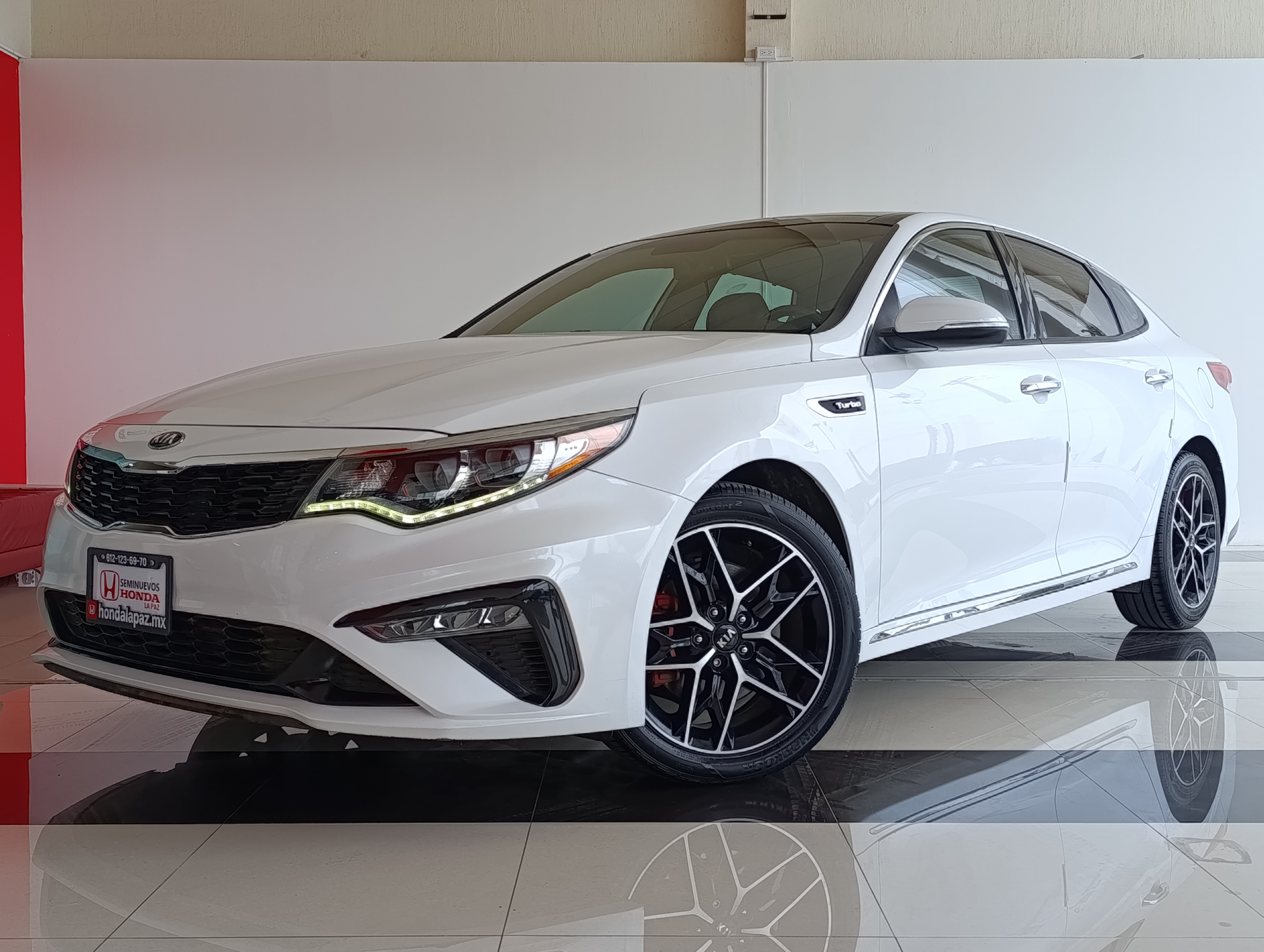 Optima/259,900